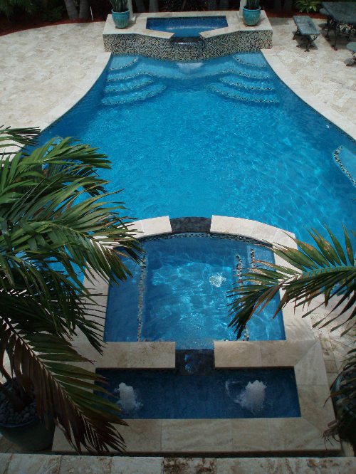www.miamicustompoolsandspas__85_.JPG