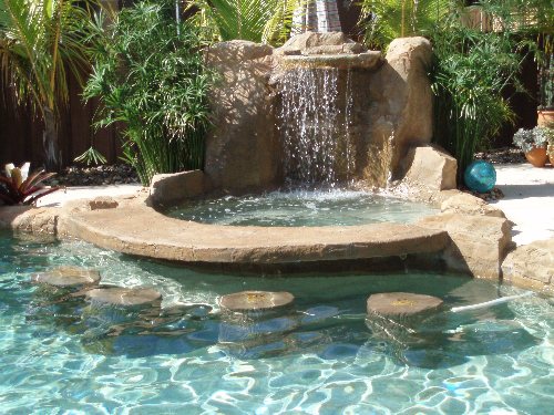 www.miamicustompoolsandspas_custom_pools__305_.JPG